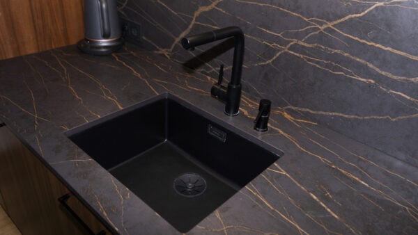 Dekton Laurent - Image 5