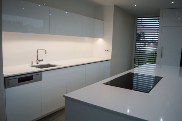 Crystal Absolute White - Image 2